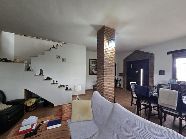 Finca/Casa Rural de 5 habitaciones en Cártama en venta con garaje - 599.000 € (Ref: 10128349)