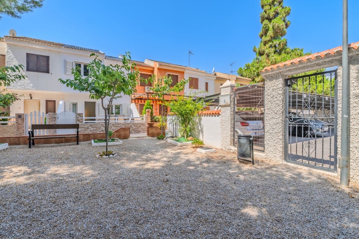 3 slaapkamer Huis te koop in Los Alcazares met garage - € 298.000 (Ref: 10128355)