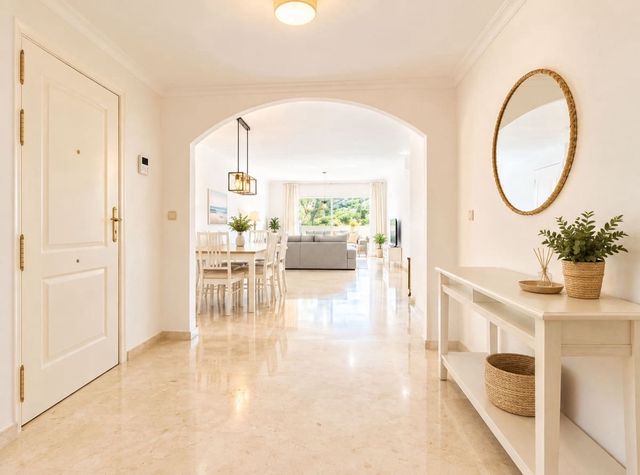3 slaapkamer Appartement te koop in El Rosario, Marbella met zwembad garage - € 464.000 (Ref: 10128369)