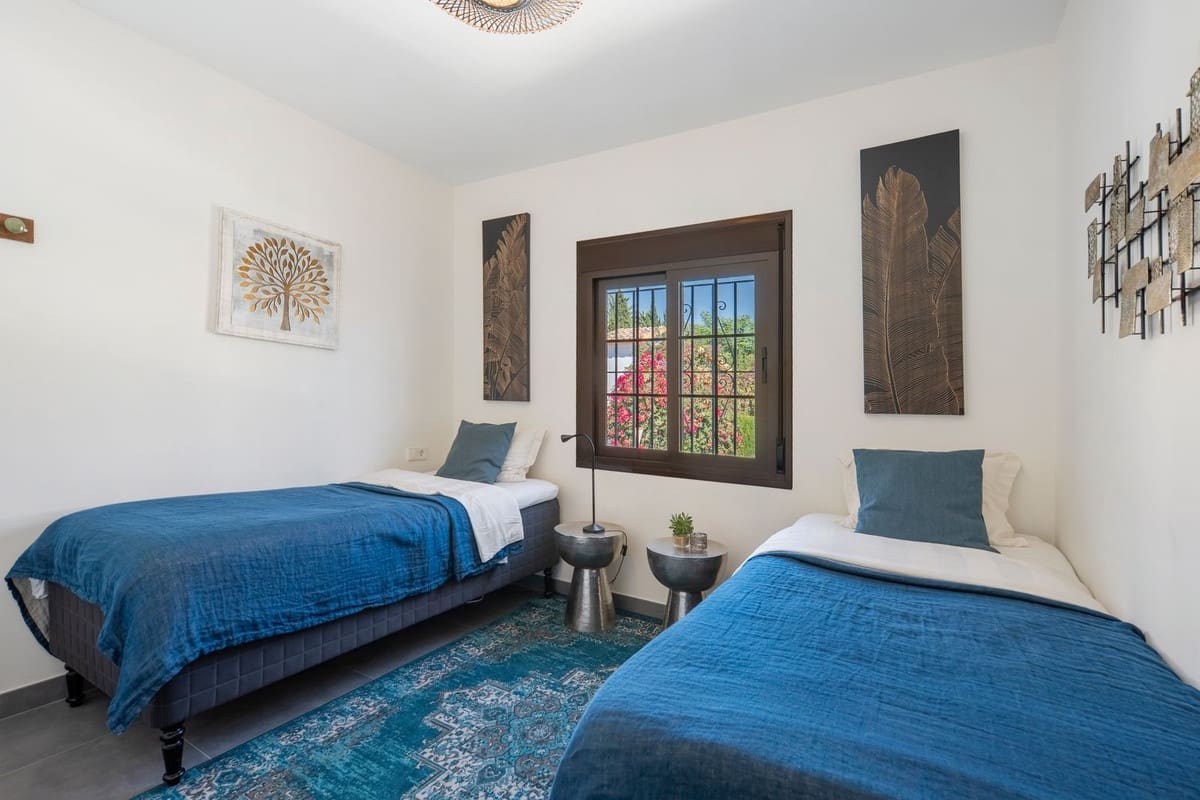4 camera da letto Casa in vendita in Nueva Andalucia con piscina garage - 1.395.000 € (Rif: 10128379)