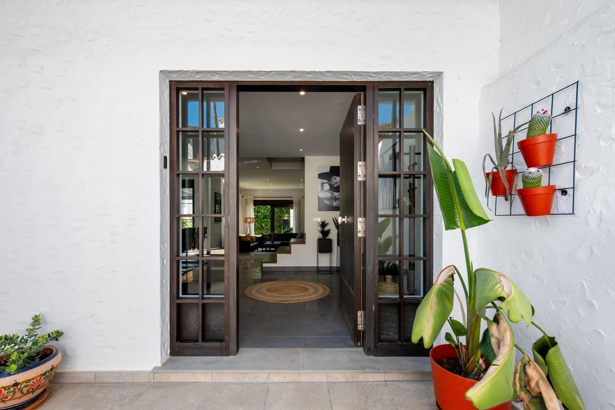 4 camera da letto Casa in vendita in Nueva Andalucia con piscina garage - 1.395.000 € (Rif: 10128379)