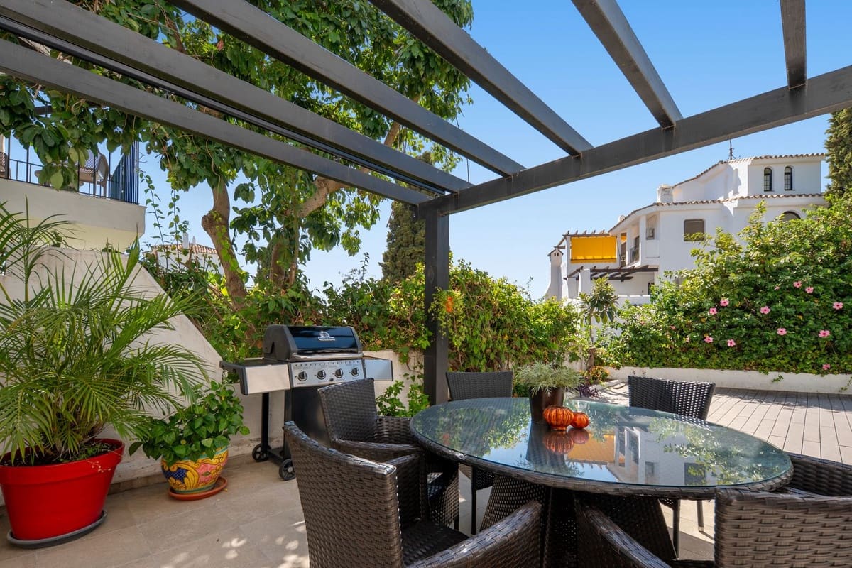 4 camera da letto Casa in vendita in Nueva Andalucia con piscina garage - 1.395.000 € (Rif: 10128379)