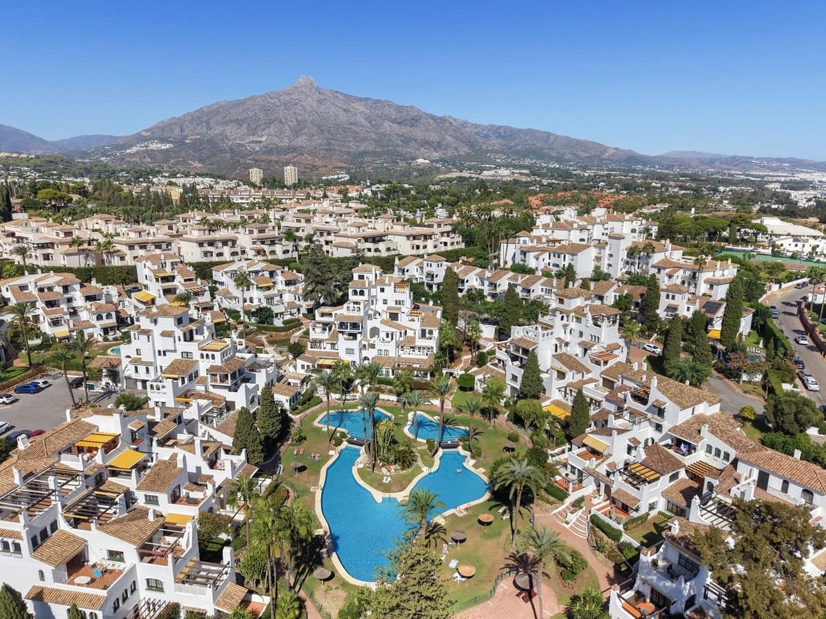 4 camera da letto Casa in vendita in Nueva Andalucia con piscina garage - 1.395.000 € (Rif: 10128379)