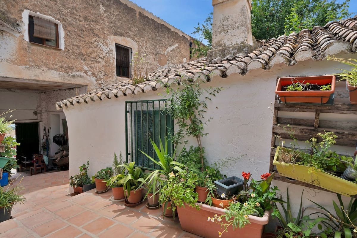 5 slaapkamer Finca/Landhuis te koop in Vinuela met zwembad garage - € 610.000 (Ref: 10128381)