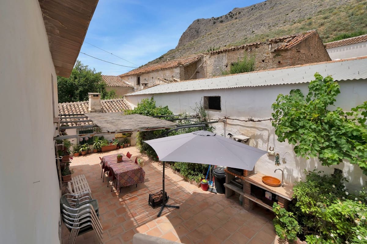 5 slaapkamer Finca/Landhuis te koop in Vinuela met zwembad garage - € 610.000 (Ref: 10128381)