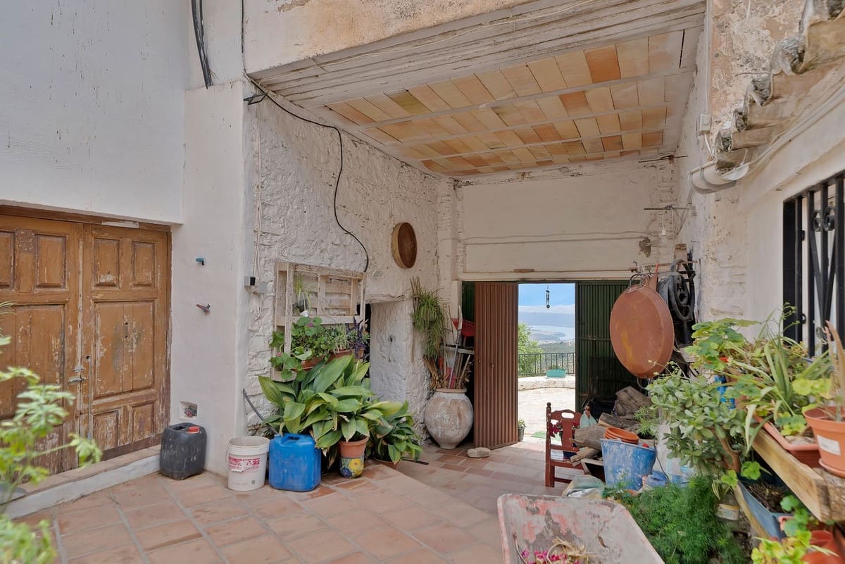 5 slaapkamer Finca/Landhuis te koop in Vinuela met zwembad garage - € 610.000 (Ref: 10128381)
