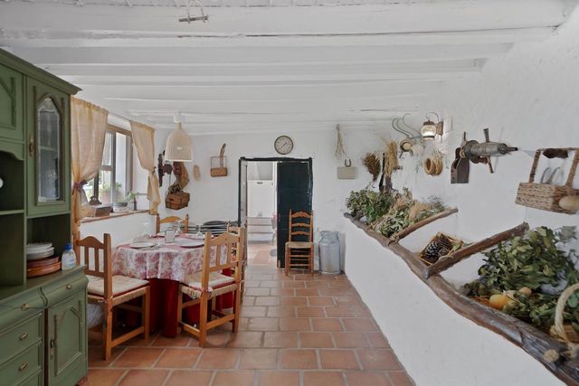 5 slaapkamer Finca/Landhuis te koop in Viñuela met zwembad garage - € 610.000 (Ref: 10128381)