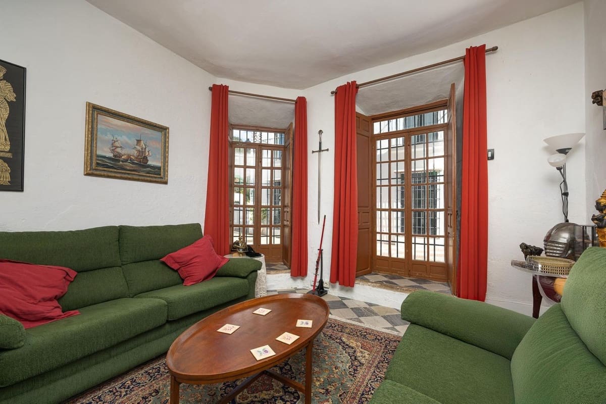 7 quarto Casa em Banda para venda em Tolox - 299 500 € (Ref: 10128385)