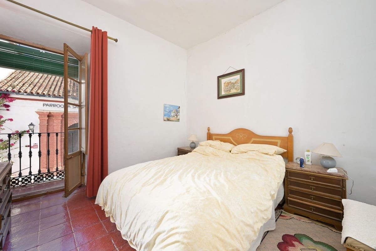 7 quarto Casa em Banda para venda em Tolox - 299 500 € (Ref: 10128385)