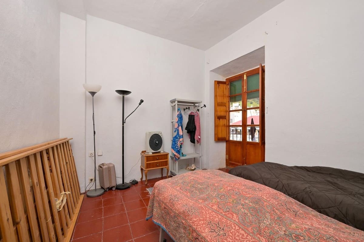 7 quarto Casa em Banda para venda em Tolox - 299 500 € (Ref: 10128385)