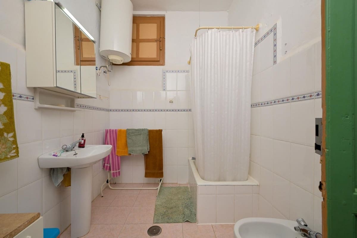 7 quarto Casa em Banda para venda em Tolox - 299 500 € (Ref: 10128385)