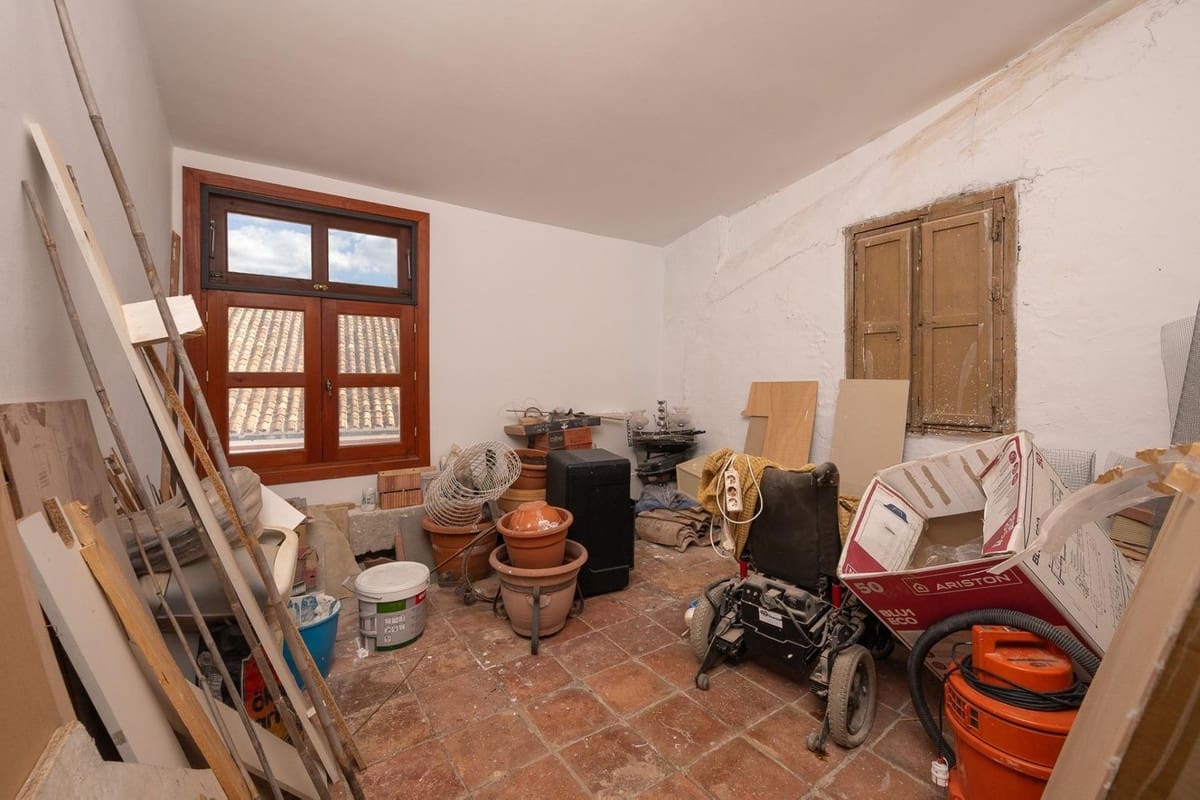 7 quarto Casa em Banda para venda em Tolox - 299 500 € (Ref: 10128385)