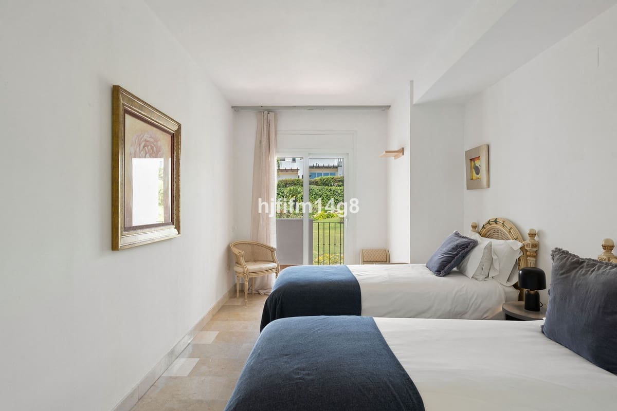 3 slaapkamer Huis te koop in Nueva Andalucia met zwembad garage - € 1.100.000 (Ref: 10128386)
