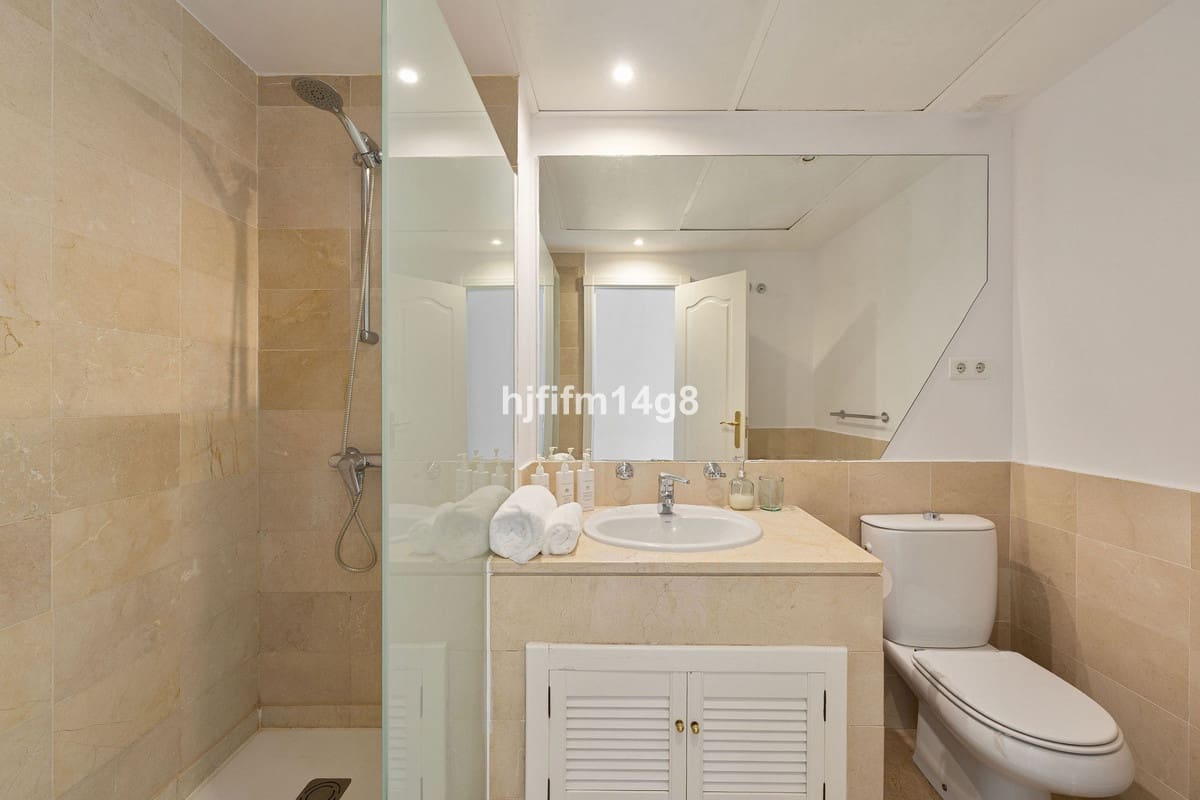 3 slaapkamer Huis te koop in Nueva Andalucia met zwembad garage - € 1.100.000 (Ref: 10128386)