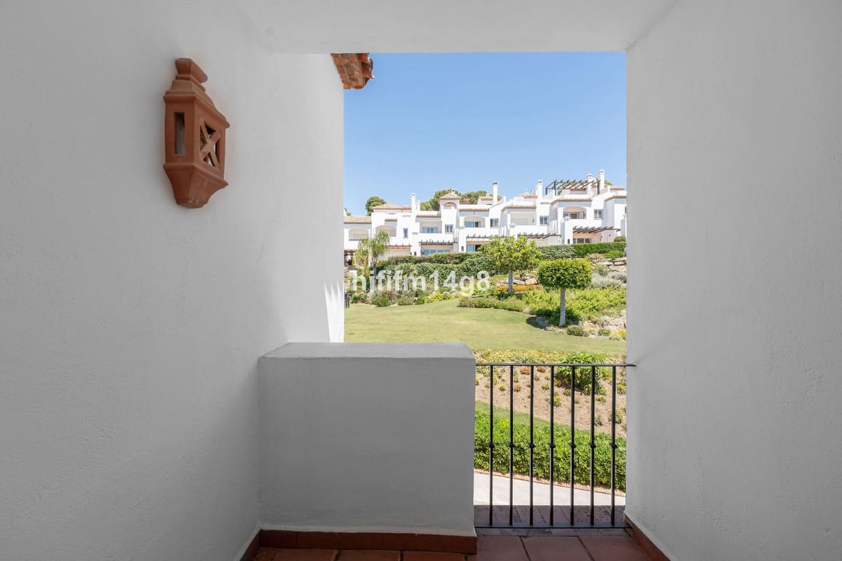 3 slaapkamer Huis te koop in Nueva Andalucia met zwembad garage - € 1.100.000 (Ref: 10128386)
