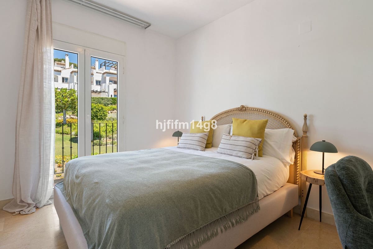 3 slaapkamer Huis te koop in Nueva Andalucia met zwembad garage - € 1.100.000 (Ref: 10128386)