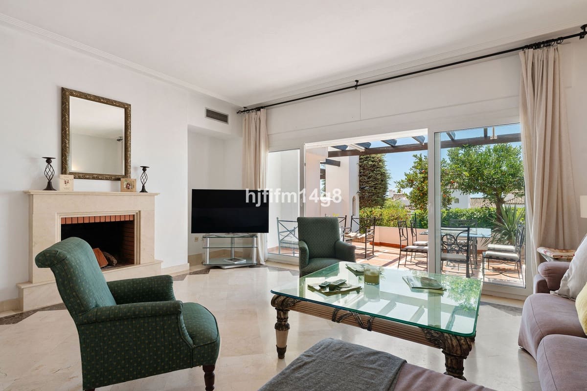 3 slaapkamer Huis te koop in Nueva Andalucia met zwembad garage - € 1.100.000 (Ref: 10128386)
