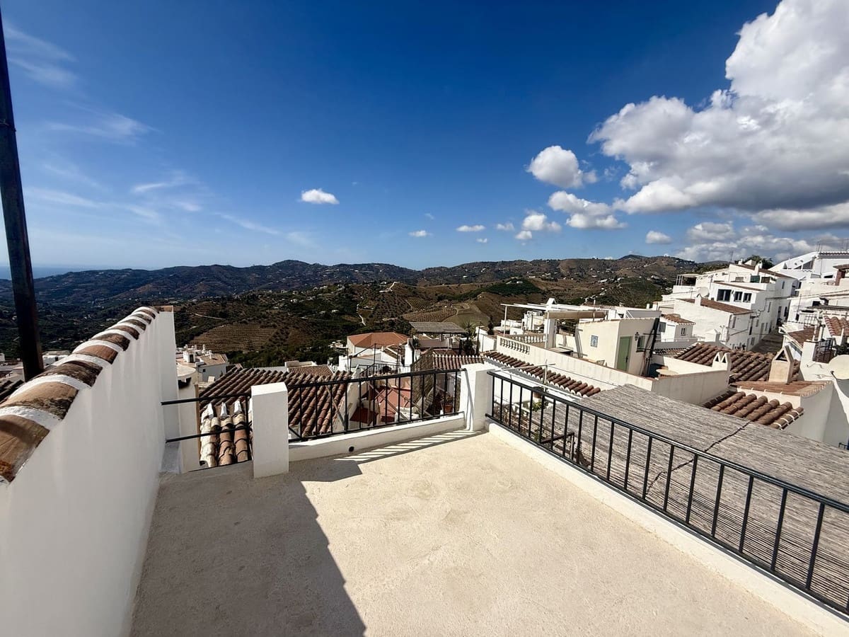 3 quarto Casa em Banda para venda em Frigiliana - 295 000 € (Ref: 10128390)