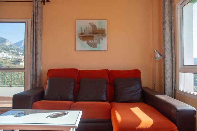 4 bedroom Villa for sale in Frigiliana with pool garage - € 960,000 (Ref: 10128393)