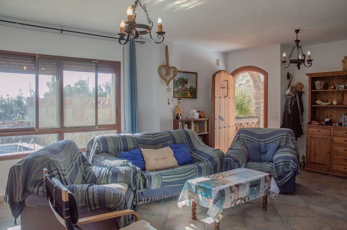 4 bedroom Villa for sale in Frigiliana with pool garage - € 960,000 (Ref: 10128393)