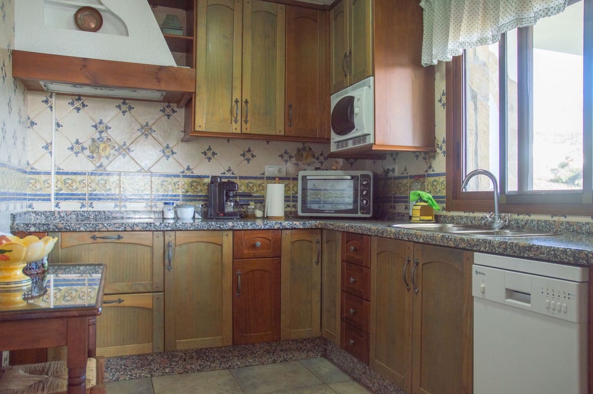 4 bedroom Villa for sale in Frigiliana with pool garage - € 960,000 (Ref: 10128393)