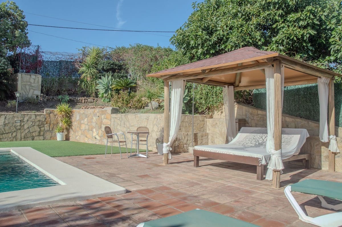 4 bedroom Villa for sale in Frigiliana with pool garage - € 960,000 (Ref: 10128393)