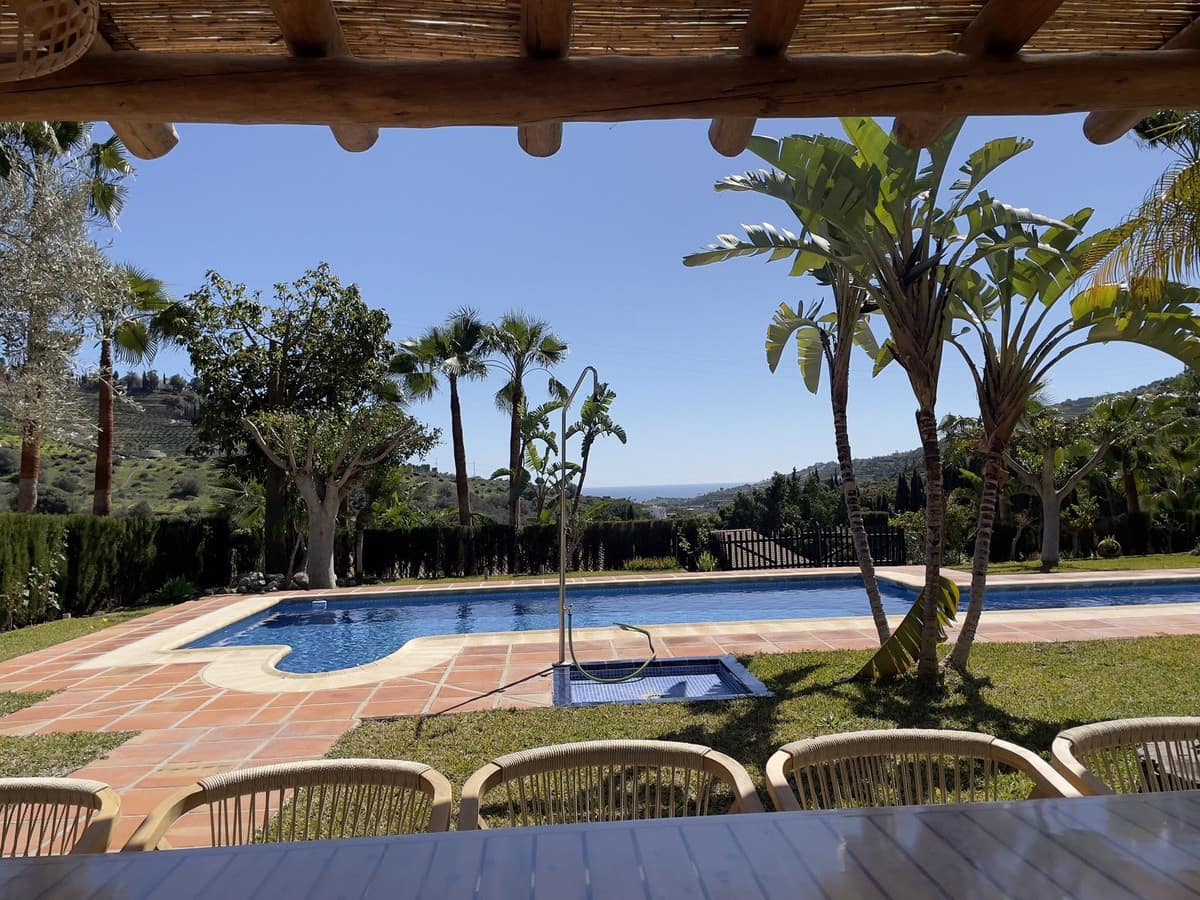 9 bedroom Villa for sale in Frigiliana with pool garage - € 3,200,000 (Ref: 10128395)