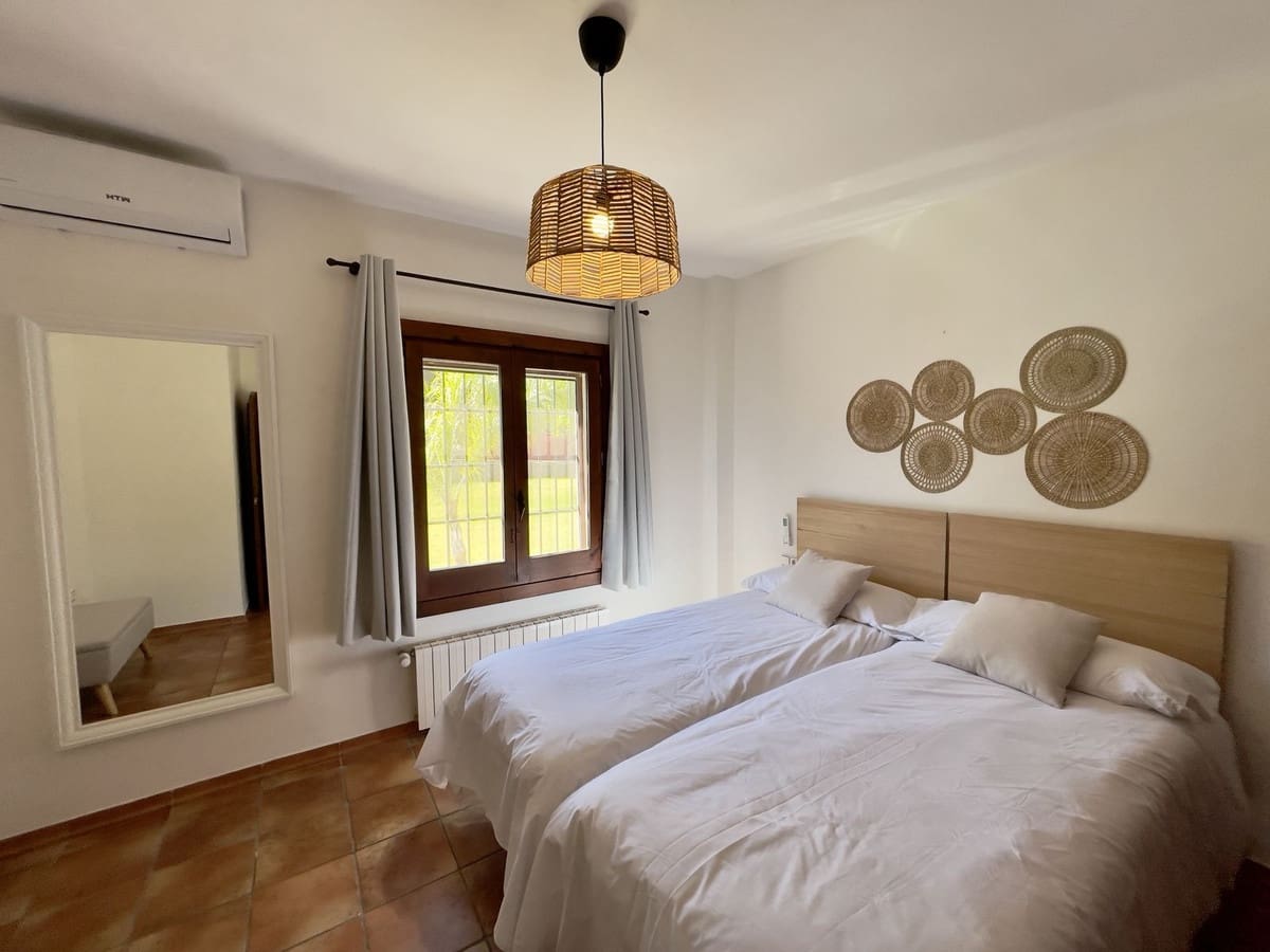 9 bedroom Villa for sale in Frigiliana with pool garage - € 3,200,000 (Ref: 10128395)