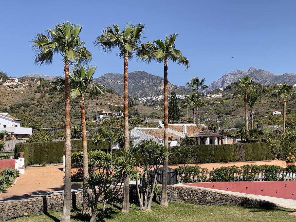 9 bedroom Villa for sale in Frigiliana with pool garage - € 3,200,000 (Ref: 10128395)