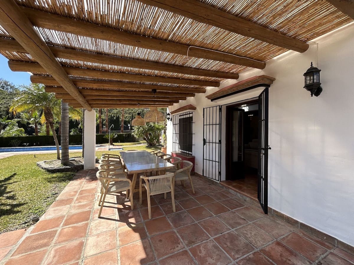 9 bedroom Villa for sale in Frigiliana with pool garage - € 3,200,000 (Ref: 10128395)
