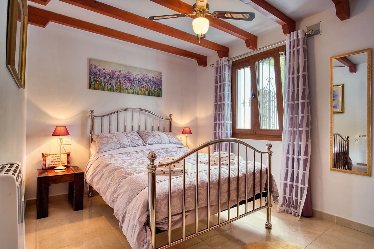 5 Zimmer Villa zu verkaufen in Iznate mit Pool Garage - 545.000 € (Ref: 10128396)