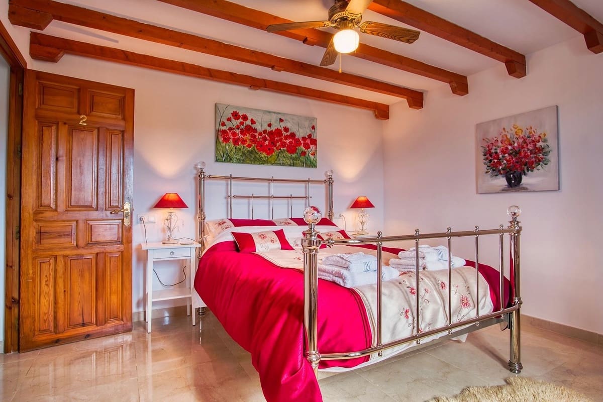 5 Zimmer Villa zu verkaufen in Iznate mit Pool Garage - 545.000 € (Ref: 10128396)