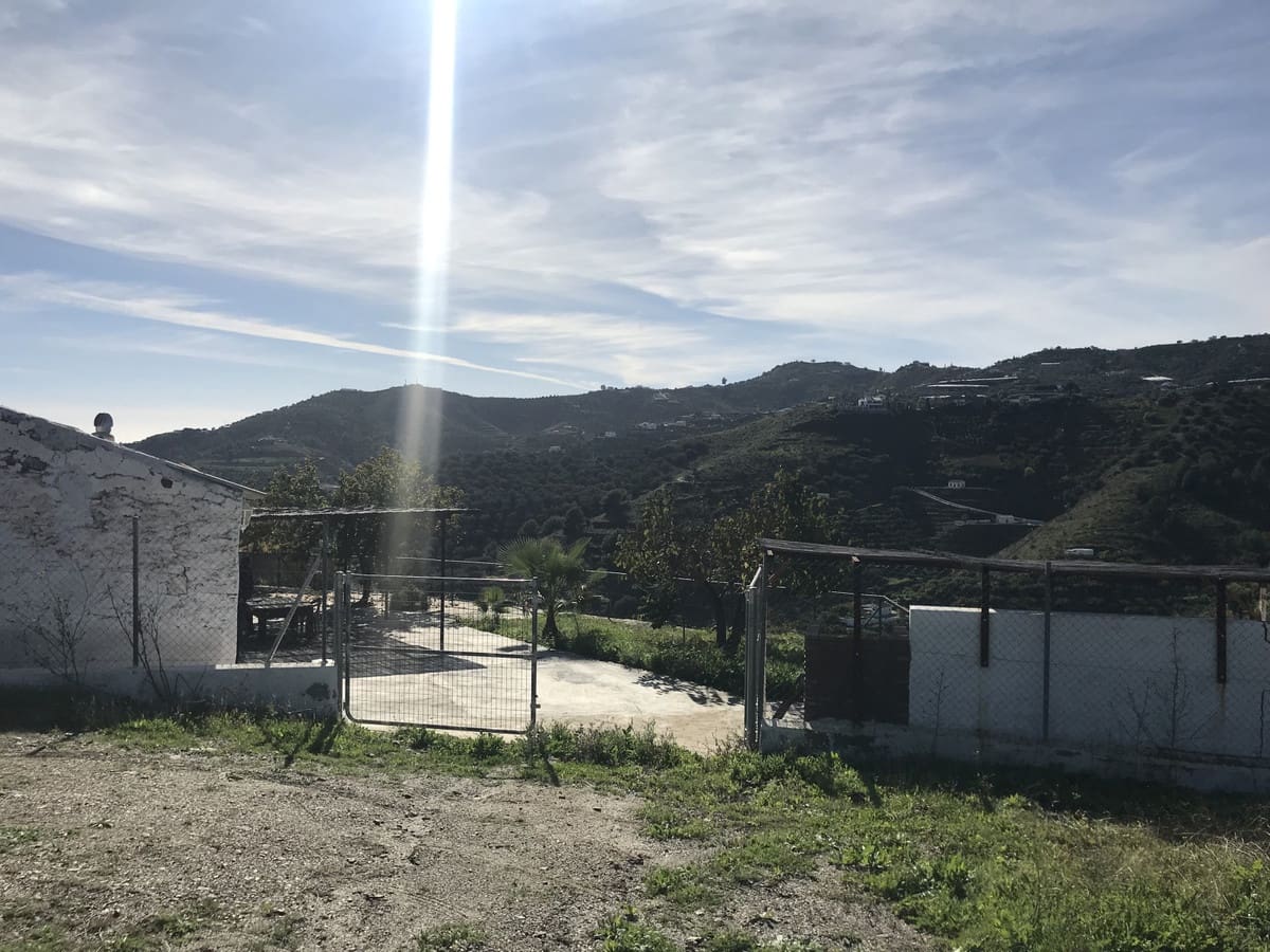 Finca/Casa Rural de 2 habitaciones en Frigiliana en venta - 200.000 € (Ref: 10128398)