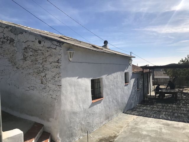 Finca/Casa Rural de 2 habitaciones en Frigiliana en venta - 200.000 € (Ref: 10128398)