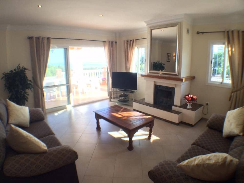 5 bedroom Villa for sale in Frigiliana with pool garage - € 1,299,000 (Ref: 10128399)