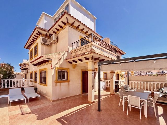 3 quarto Casa em Banda para venda em La Regia, Orihuela com piscina garagem - 289 000 € (Ref: 10128401)