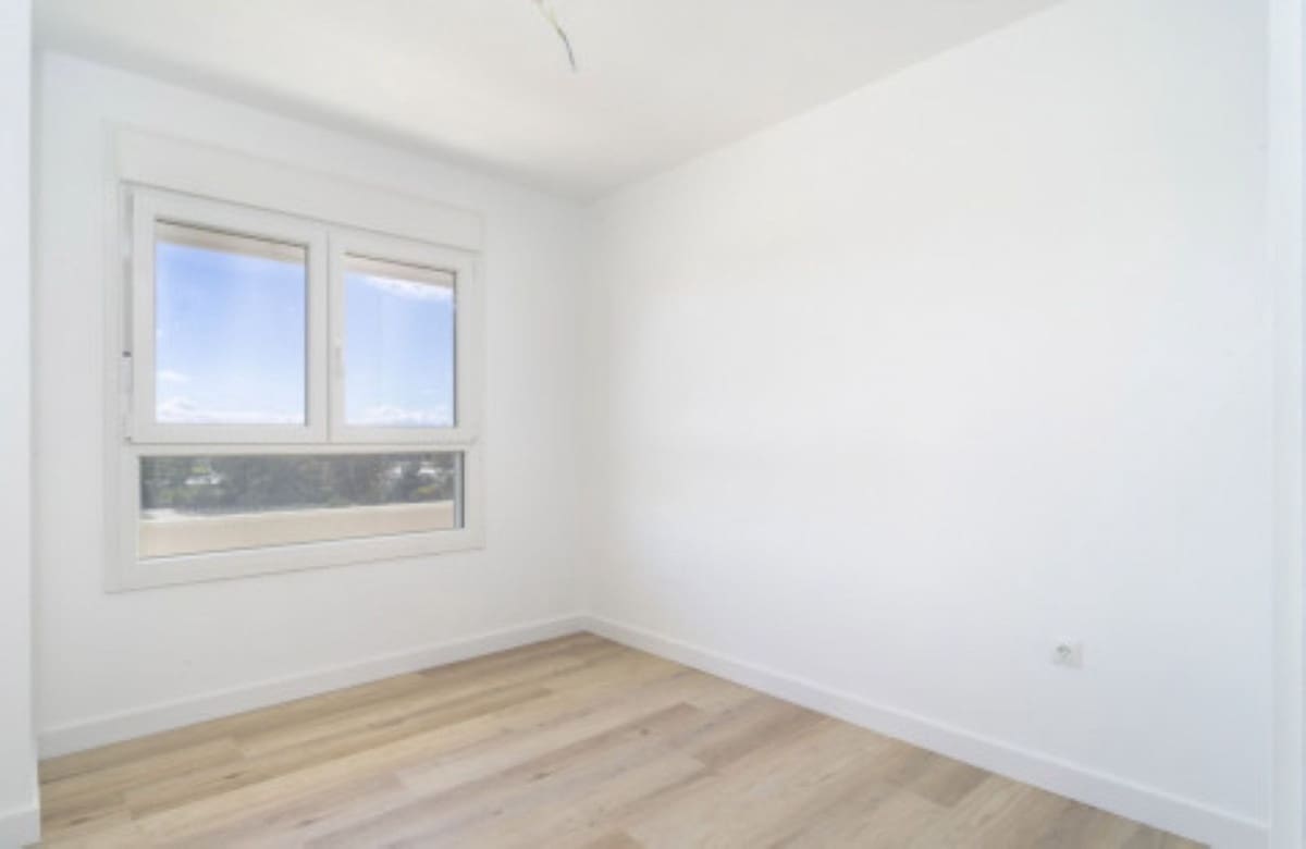 Apartamento de 3 habitaciones en Nueva Andalucia en venta con piscina garaje - 645.000 € (Ref: 10128404)