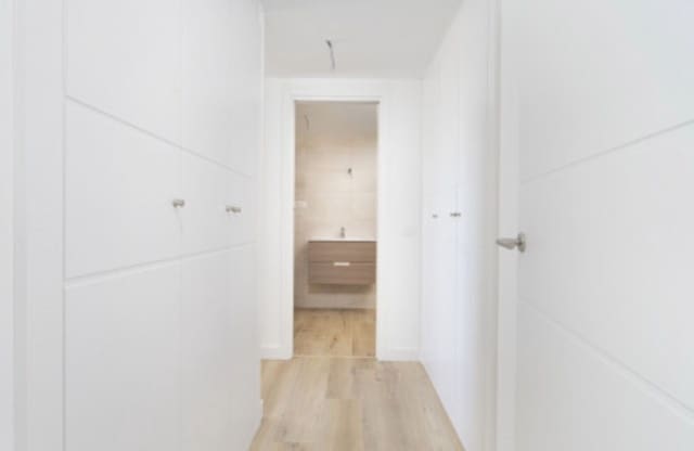 Apartamento de 3 habitaciones en Nueva Andalucia, Marbella en venta con piscina garaje - 645.000 € (Ref: 10128404)