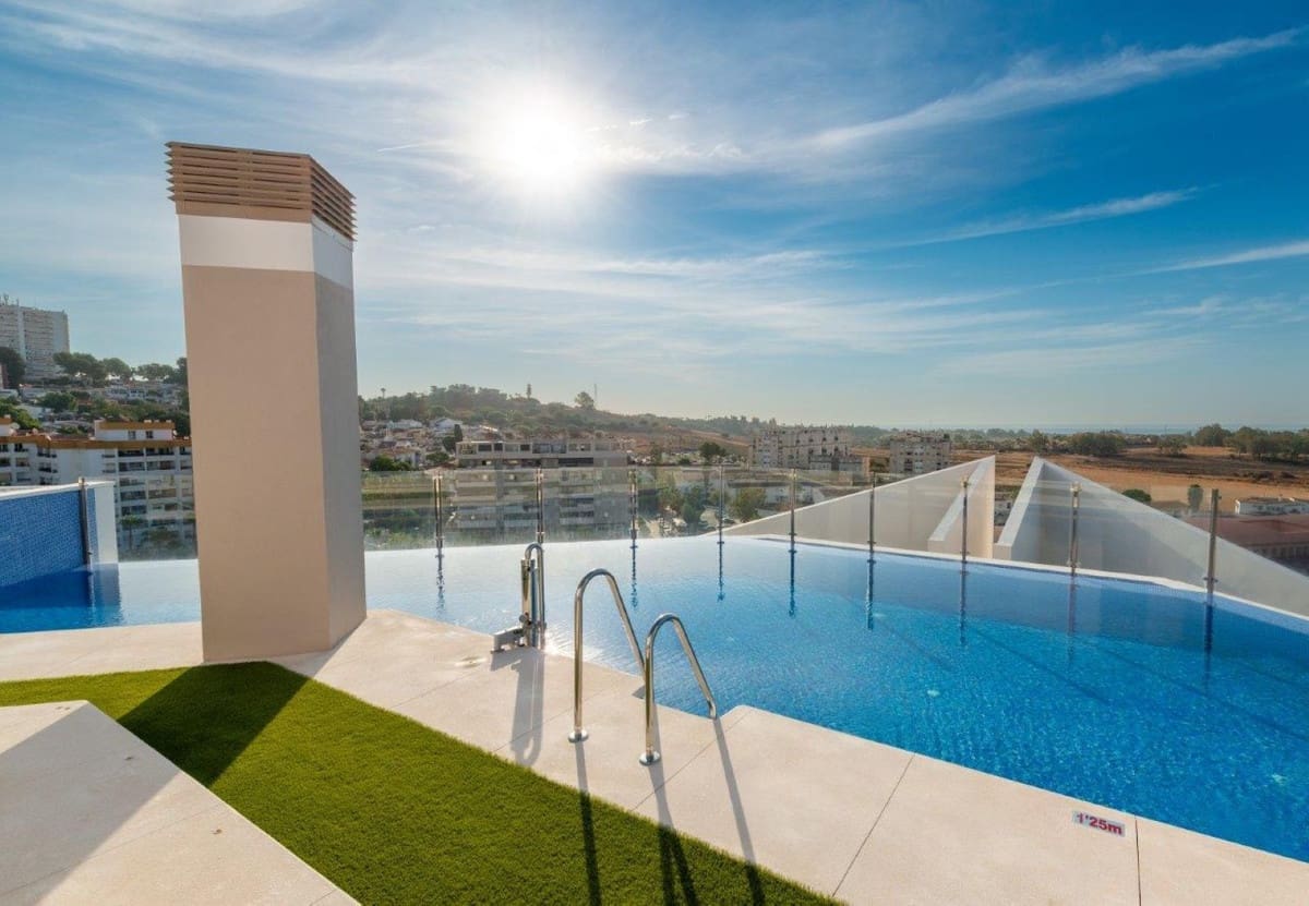 Apartamento de 3 habitaciones en Nueva Andalucia en venta con piscina garaje - 645.000 € (Ref: 10128404)