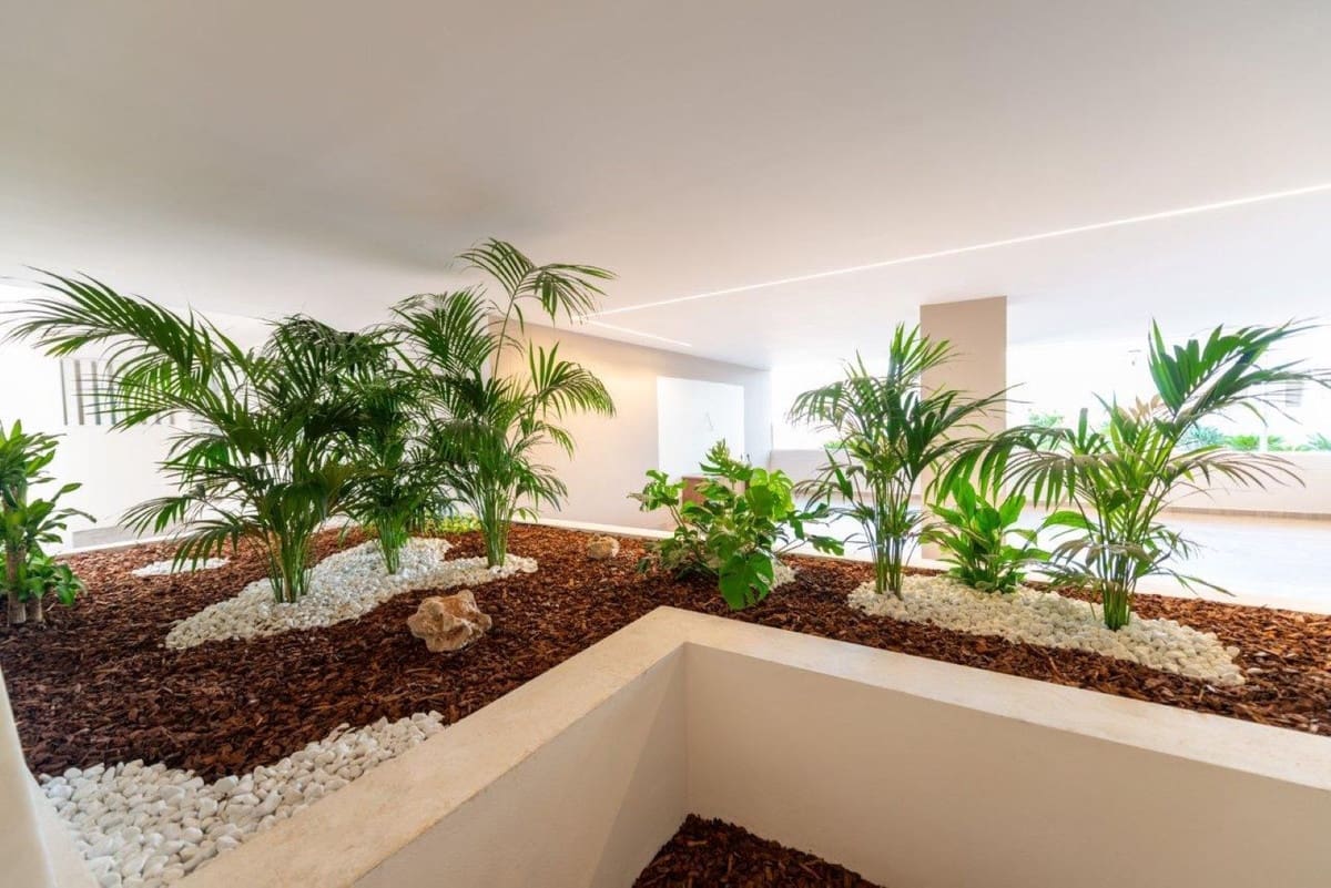 Apartamento de 3 habitaciones en Nueva Andalucia en venta con piscina garaje - 645.000 € (Ref: 10128404)