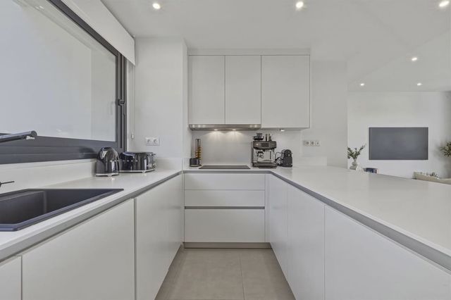 2 soveværelse Lejlighed til salg i La Cala Golf - Lagar Martell, Mijas med swimmingpool garage - € 570.000 (Ref: 10128406)