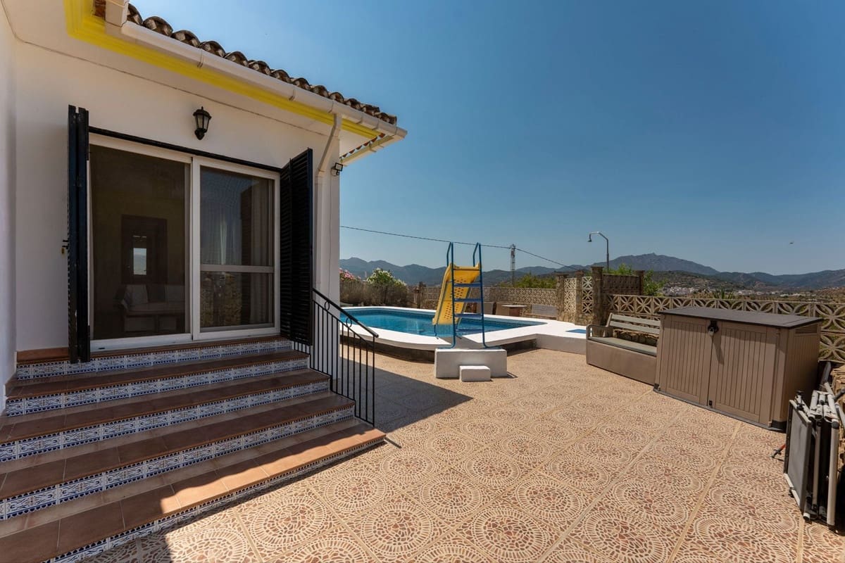 3 bedroom Finca/Country House for sale in Guaro with pool garage - € 399,000 (Ref: 10128410)