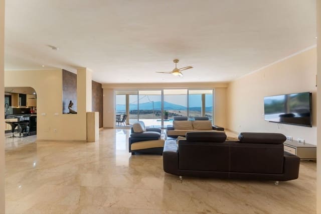 Finca/Casa Rural de 3 habitaciones en Cártama en venta con piscina garaje - 549.000 € (Ref: 10128411)