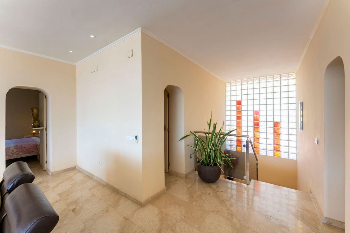 Finca/Casa Rural de 3 habitaciones en Cártama en venta con piscina garaje - 549.000 € (Ref: 10128411)