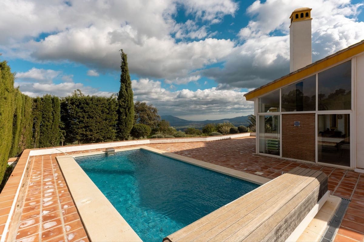4 bedroom Finca/Country House for sale in Casarabonela with pool garage - € 595,000 (Ref: 10128412)