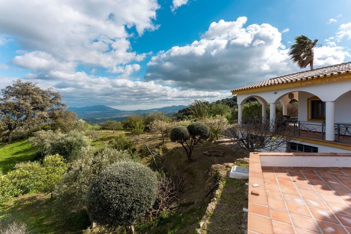 4 bedroom Finca/Country House for sale in Casarabonela with pool garage - € 595,000 (Ref: 10128412)