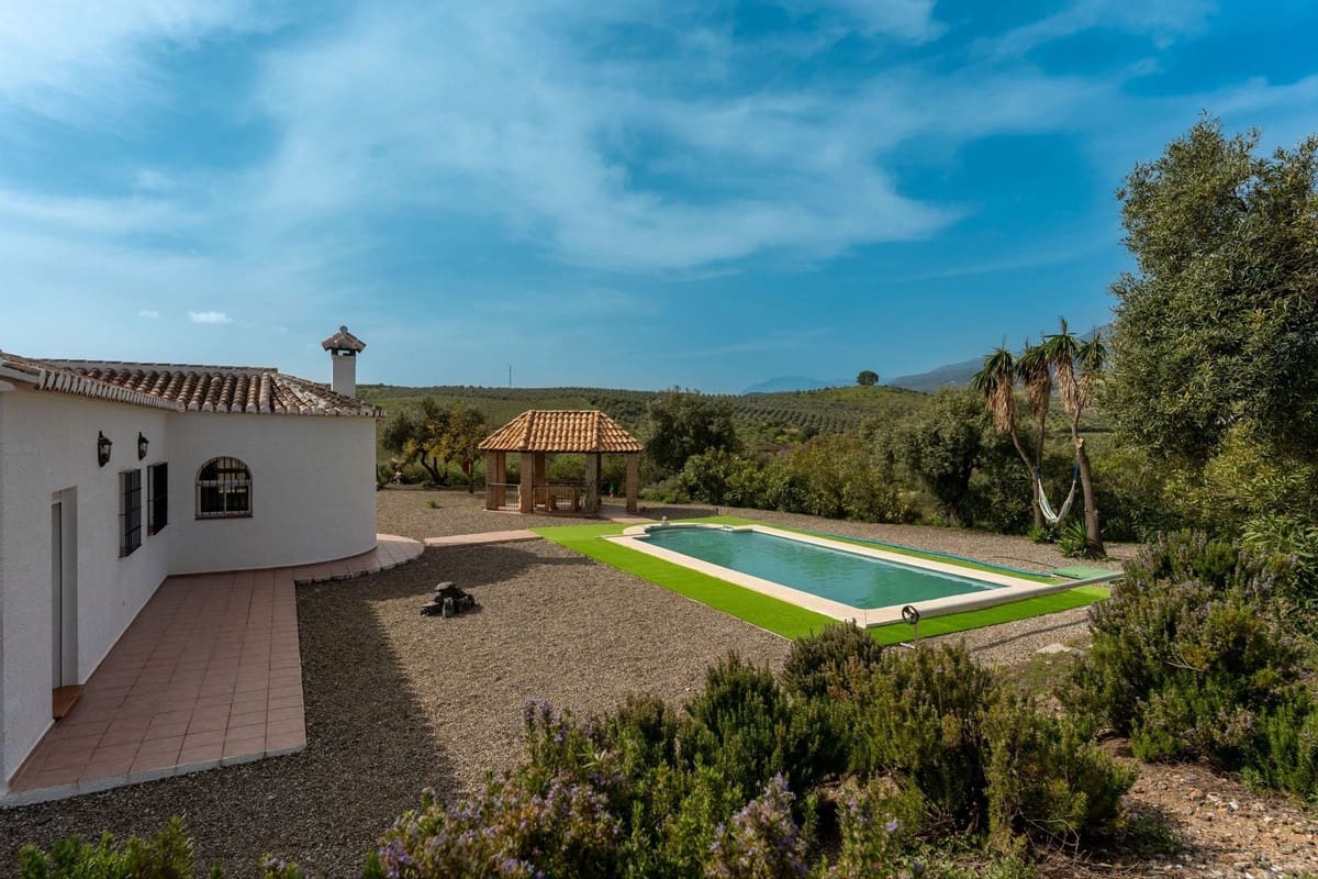 3 bedroom Finca/Country House for sale in Casarabonela with pool garage - € 355,000 (Ref: 10128413)