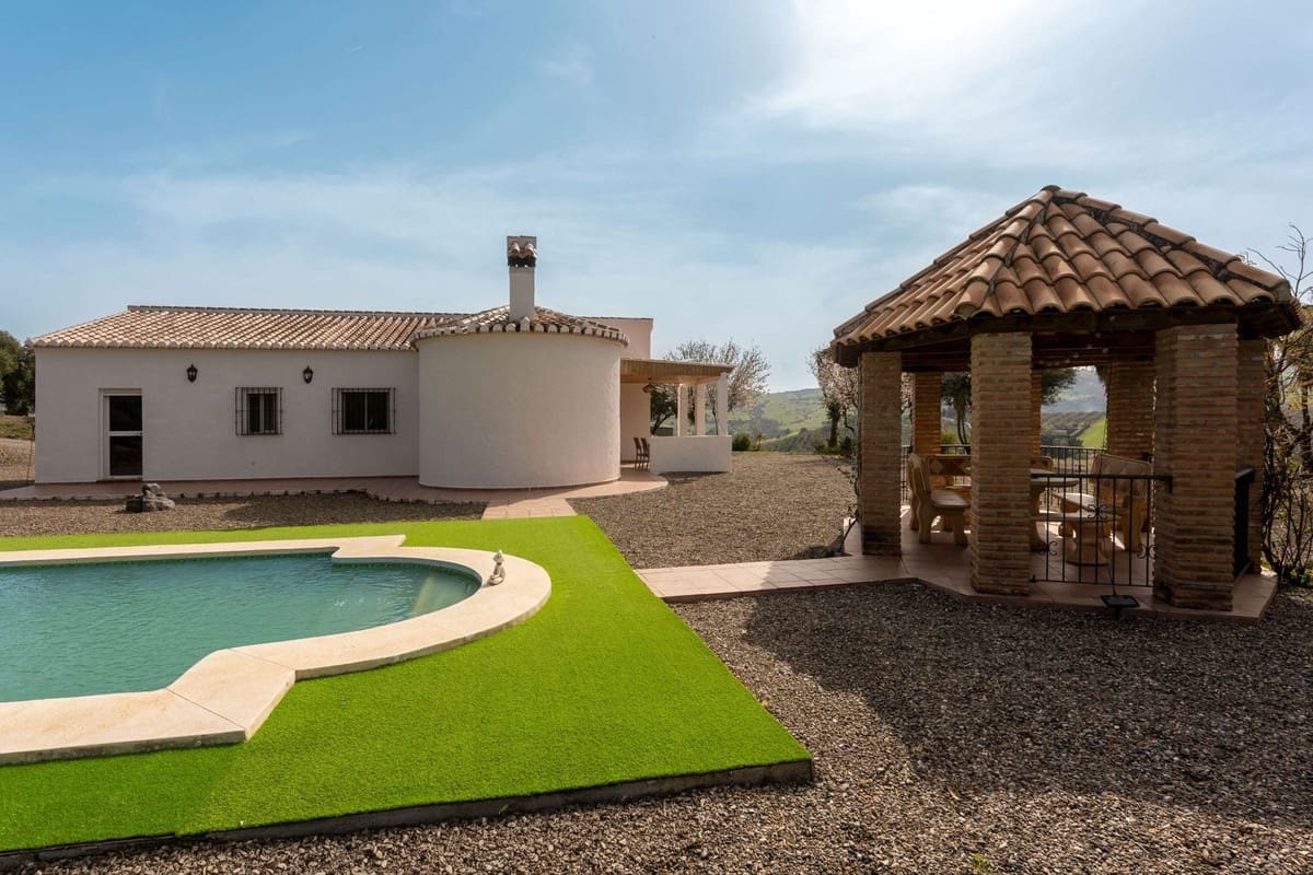 3 bedroom Finca/Country House for sale in Casarabonela with pool garage - € 355,000 (Ref: 10128413)