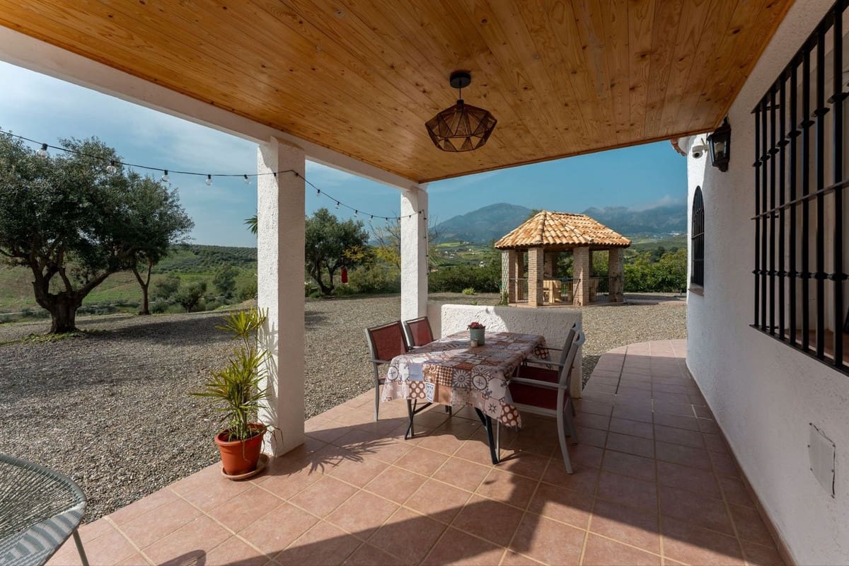 3 bedroom Finca/Country House for sale in Casarabonela with pool garage - € 355,000 (Ref: 10128413)