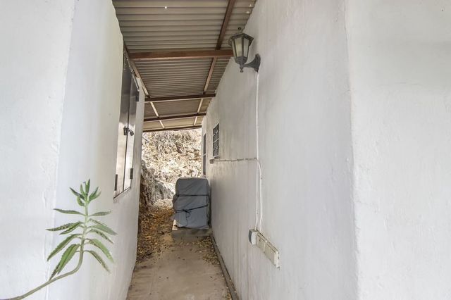 Finca/Casa Rural de 2 habitaciones en Iznate en venta con piscina garaje - 169.000 € (Ref: 10128416)